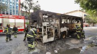 Arde en llamas autobús de transporte público en el Centro Histórico [Videos]