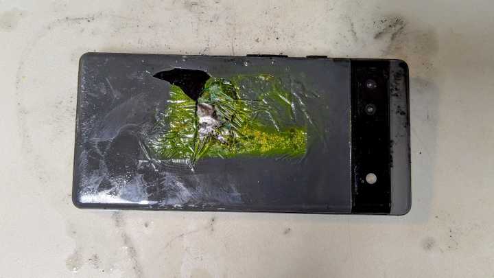 Google wants you to forget about its Pixel battery issues. Here’s why you shouldn’t