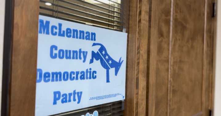 Central Texas democrats push back as GOP redistricting sparks statewide showdown