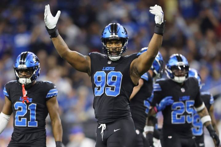 Best available pass rushers for Lions to consider with open roster spot
