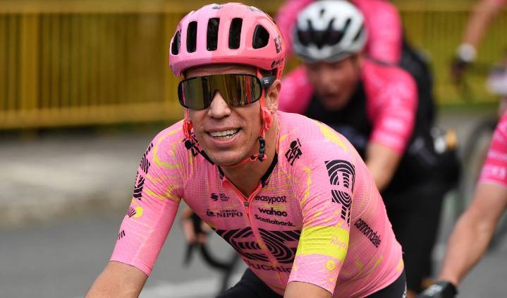 Rigoberto Urán va a cirugía, tras romperse un hueso