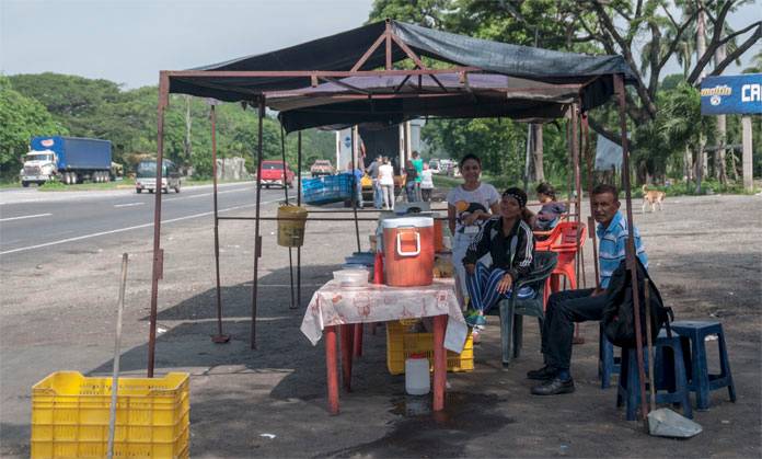 Atraem: El 50% de los venezolanos recurre al autoempleo #13Ago