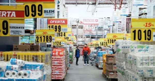 Por subas en bienes importados, la inflación aceleró en julio al 2,8%