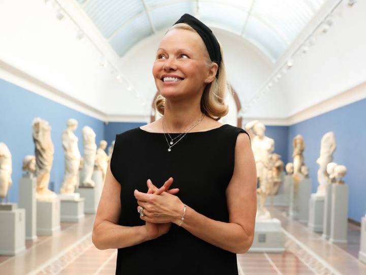 This is the jewelry piece that Pamela Anderson never takes off