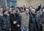 Ucrania abre las fronteras a los varones de 18 a 22 años en una decisión polémica