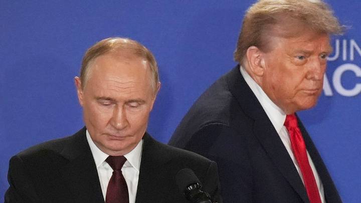 Reunión de 3 horas entre Trump y Putin sin acuerdo sobre Ucrania Trump dijo que la reunión de más de tres horas con Putin y su delegación fue "extremadamente productiva", pero "no hemos llegado" a la 