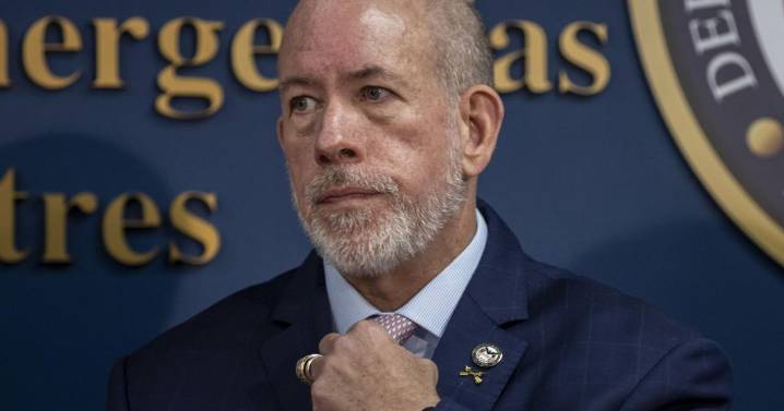 “Todo está sobre la mesa”: Garffer no descarta reactivación de bases militares en la Isla