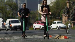 Scooters y bicis eléctricas, con placa y licencia para diciembre