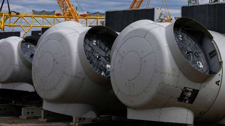 Democrats demand Trump resume a major offshore wind project near Rhode Island