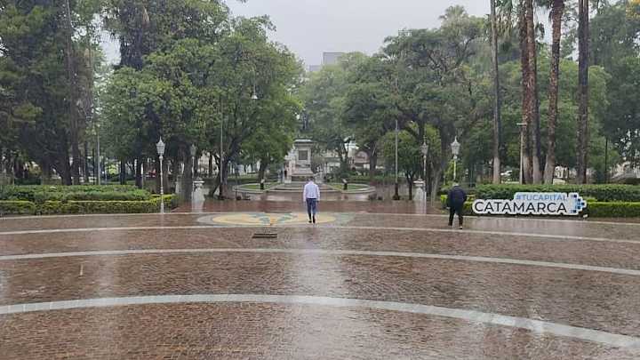 Alerta por tormentas fuertes con lluvias intensas y posible caída de granizo