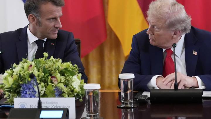 Un micro abierto capta a Trump afirmando que por él Putin quiere un acuerdo sobre Ucrania: "Por muy descabellado que suene"