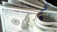 El dólar oficial sube por segunda jornada consecutiva a pesar de las supertasas