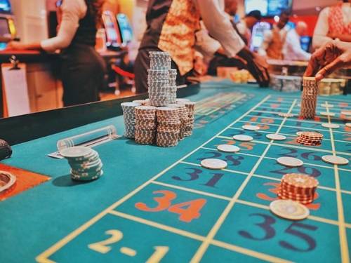 El despliegue masivo de fibra óptica en Chile y su incidencia en los casinos digitales ¿Podrá dar el empujon para que se regularicen definitivamente?