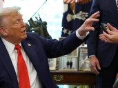 Trump amenaza con desplegar militares "en 24 horas" en las ciudades gobernadas por sus rivales "aun si no lo piden"