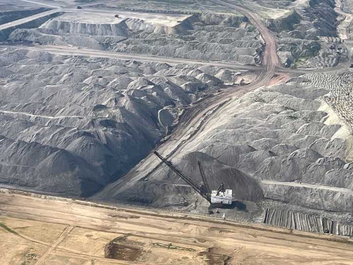 Feds reactivate 440-million-ton coal lease application in Wyoming’s Powder River Basin
