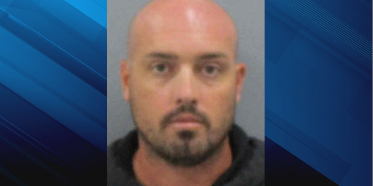 Iowa gym teacher charged with grooming, sexual exploitation of a minor