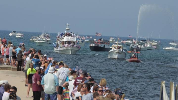 South Haven's Salute to Veterans packs the harbor