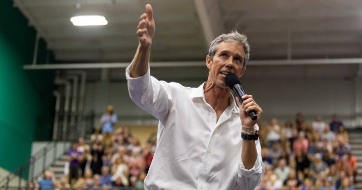 Judge blocks AG Ken Paxton from targeting Beto O’Rourke’s political group