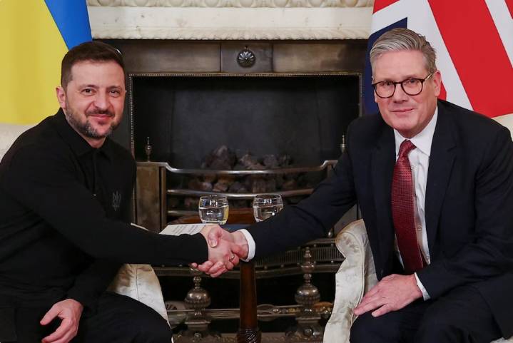 Starmer y Zelenski coinciden en la «determinación» de lograr la paz en Ucrania