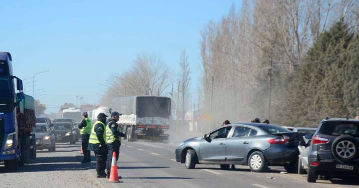 Choque en cadena sobre la Ruta 22, en Roca