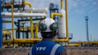 De los pozos a la moda: YPF apuesta por la indumentaria de Vaca Muerta en sus tiendas Full