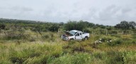 Pareja resulta lesionada tras volcadura de una camioneta en El Llano porque se le levantó el cofre