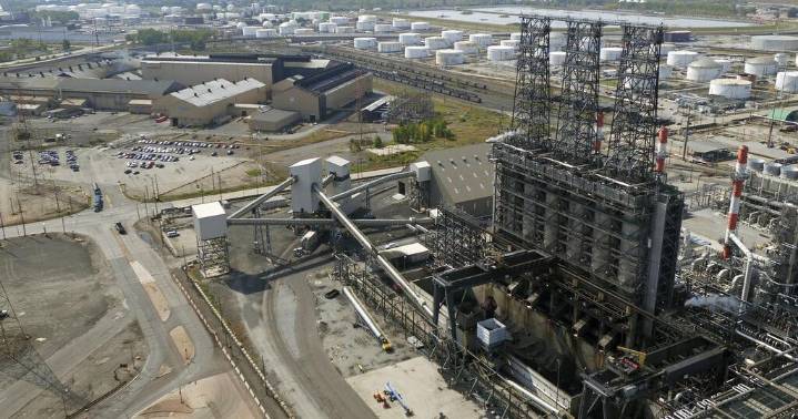 Officials to investigate smelly oil sheen in Munster through this weekend