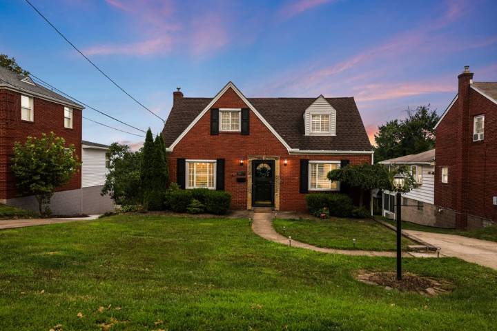 The Perfect Starter Home Hits the Market in Whitehall