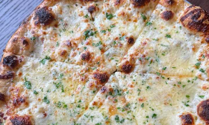 Krog Bar is back—this time with pizza
