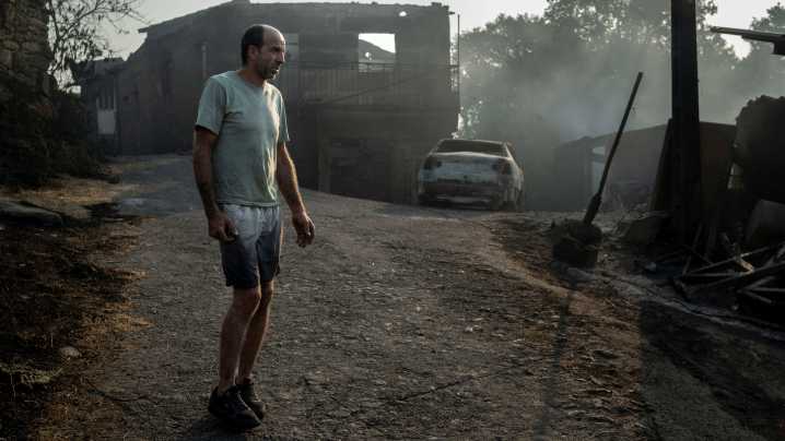 Os dous incendios de Chandrexa de Queixa únense nun só que xa supera as 10.000 hectáreas ardidas