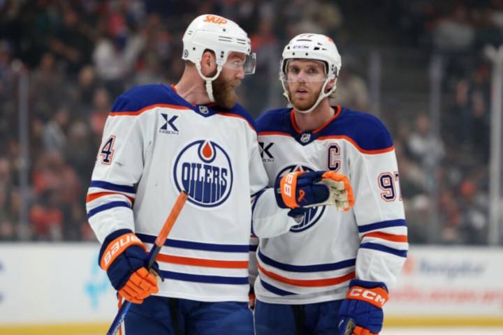 NHL Rumors: Jakub Vrana, and the Edmonton Oilers