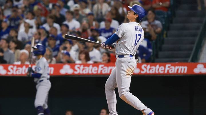 Shohei Ohtani lines into triple play, hits 43rd homer, but Dodgers still lose to Angels 7