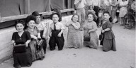 Los excéntricos Ovitz, la familia de talla baja que sufrió los experimentos de Mengele en el horror de Auschwitz