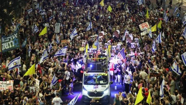 Familias de rehenes llaman a una huelga general en Israel: se oponen a plan de Netanyahu de tomar la ciudad de Gaza