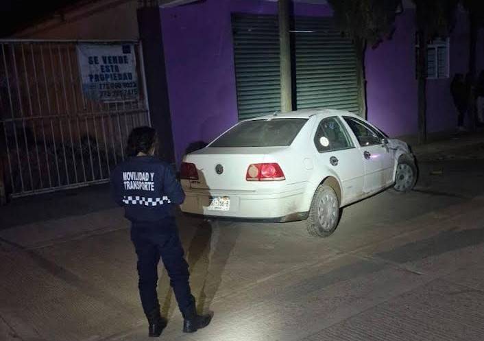 Joven pierde la vida tras una volcadura