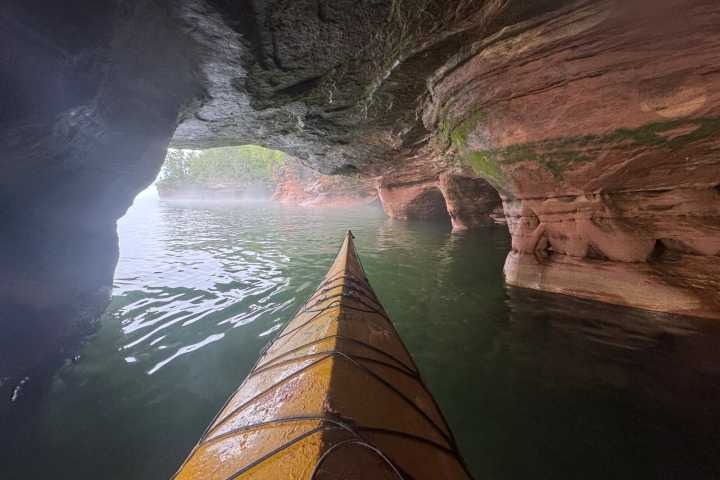 Solo kayaker finds rugged paradise on Apostle Islands trip
