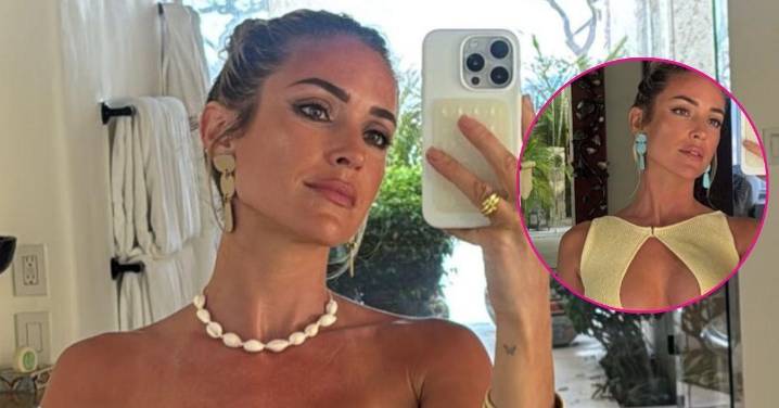 Kristin Cavallari Poses on Vacation: Photos
