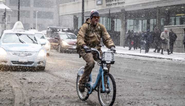 IDOT is hiring snowplow drivers