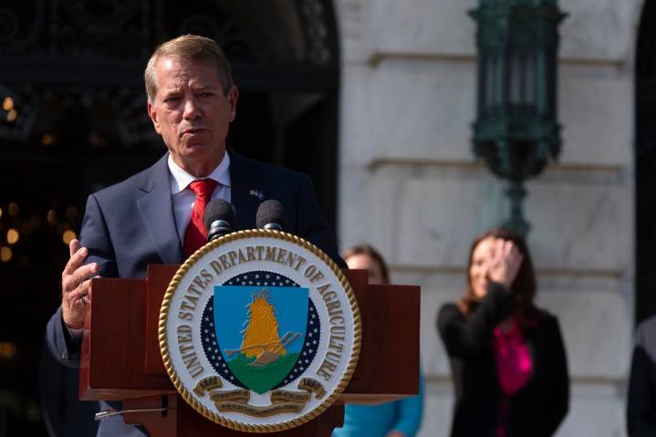Nebraska anuncia pacto con DHS para crear un nuevo centro de detención de inmigrantes