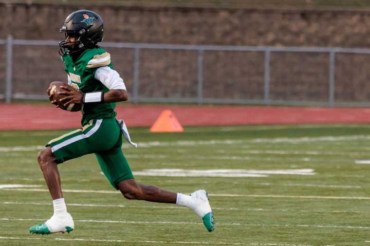 Fast starts spark touchdown barrages in Ann Arbor