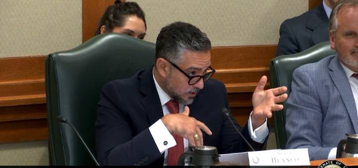 Senador César J. Blanco rechaza plan de redistribución de distritos en Texas y advierte sobre amenaza a la democracia