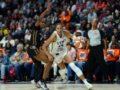 Napheesa Collier helps Lynx handle Sun