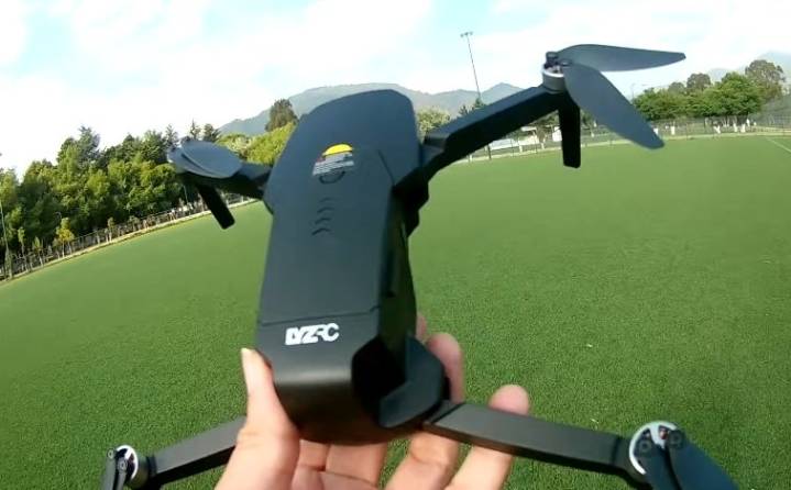 Simplifican requisitos técnicos y operativos para el pilotaje de drones