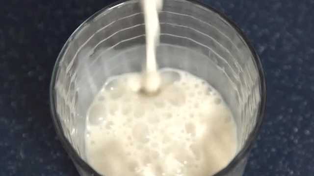 New Smyrna Beach dairy linked to raw milk illness outbreak