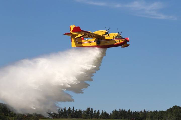 Fire crews continue to battle two active wildfires in Kawartha Lakes, Ont.