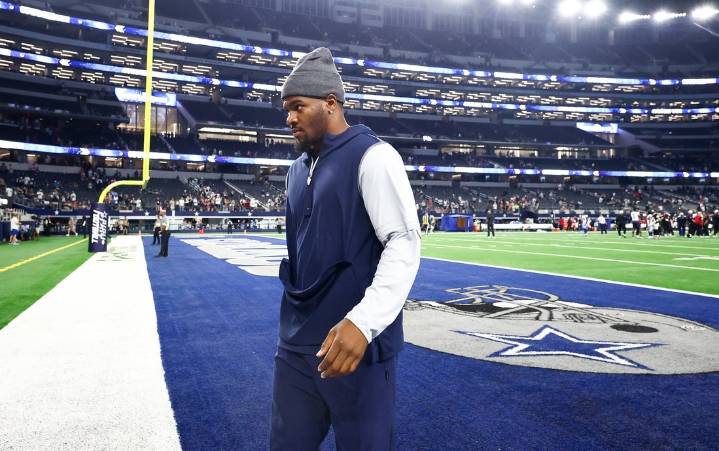 Deadspin | Cowboys coach to talk to Micah Parsons about actions during preseason game