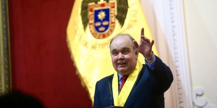 Rafael López Aliaga lanza ultimátum a Dina Boluarte y señala que “Fujimori y Acuña están gobernando el país a la diabla”