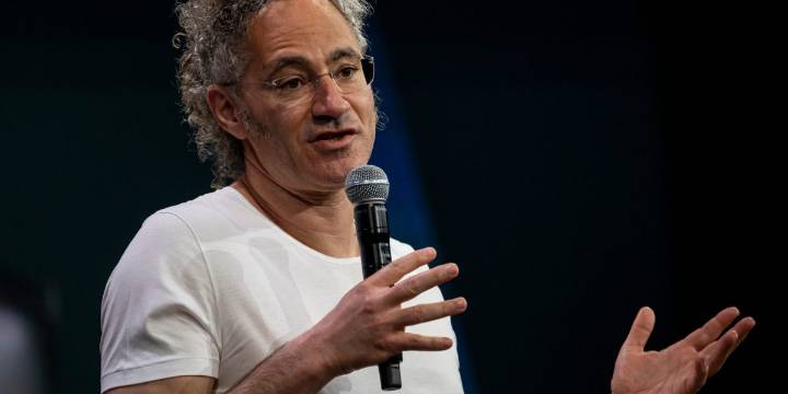 Palantir CEO says working at his $430 billion software company is better than a degree from Harvard or Yale: ‘No one cares about the other stuff’