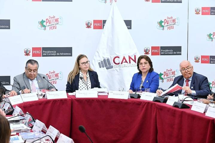 Más del 86% desconfía de la Contraloría y entes anticorrupción