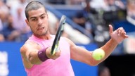 Carlos Alcaraz, a octavos del US Open por la vía rápida